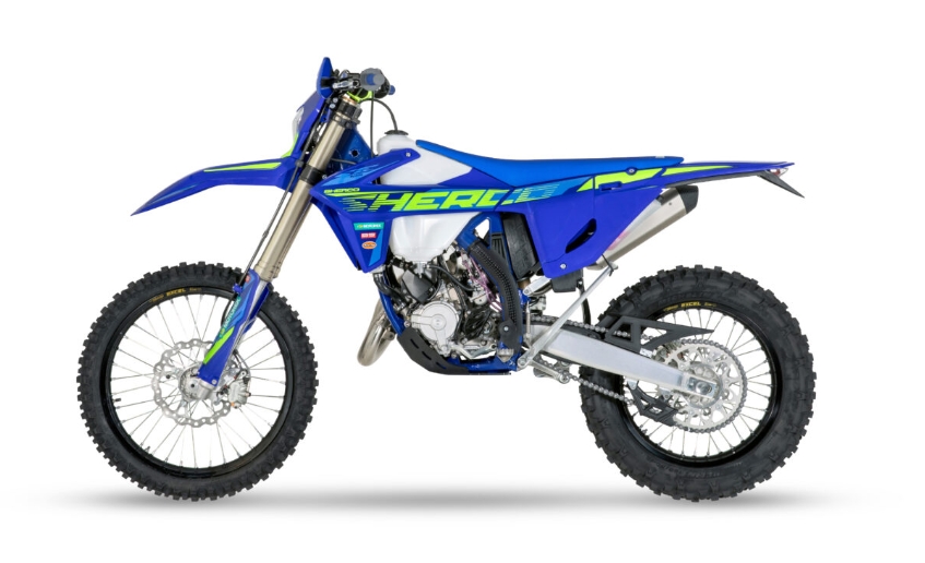 FACTORY 125 SE 2026 gauche